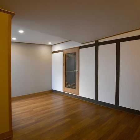 Guma Modern Hanokstay แทกู ภายนอก รูปภาพ