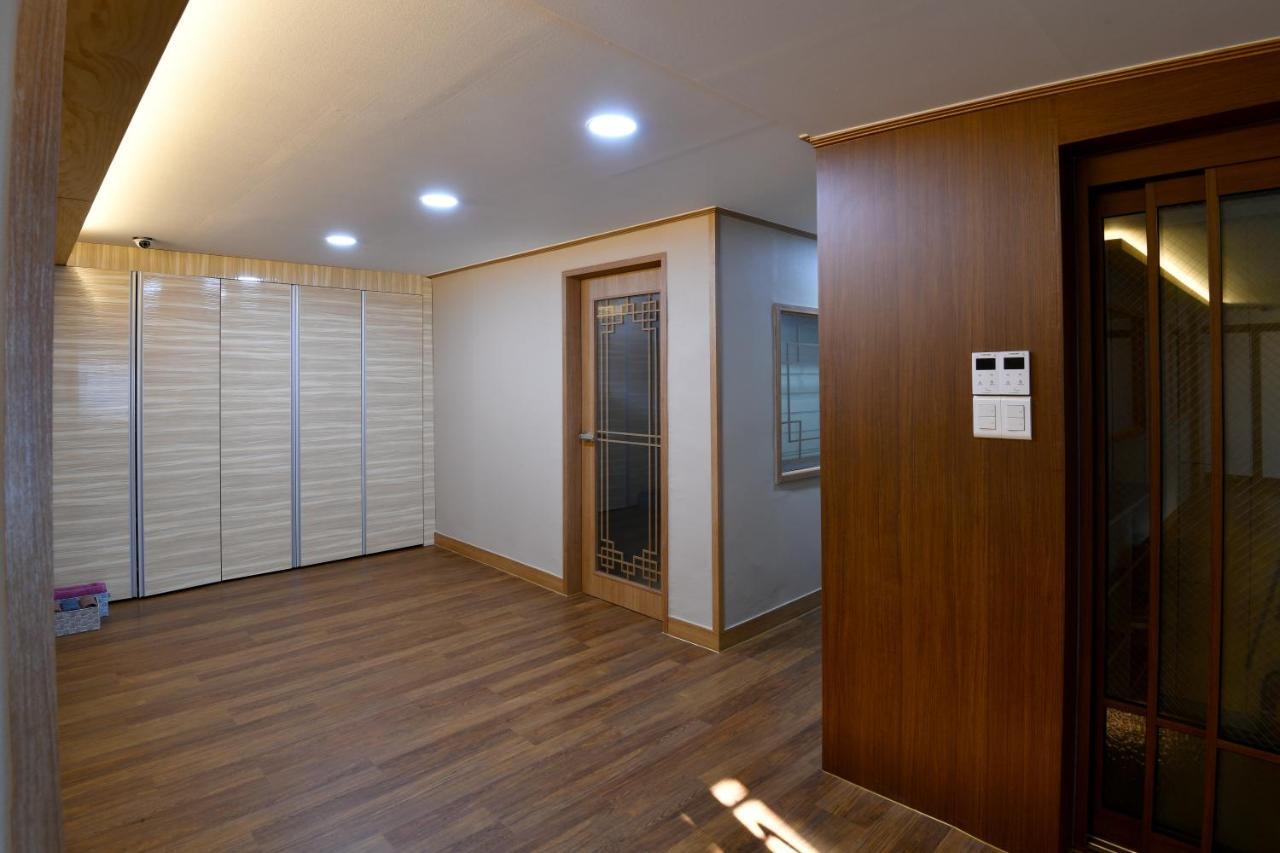 Guma Modern Hanokstay แทกู ภายนอก รูปภาพ