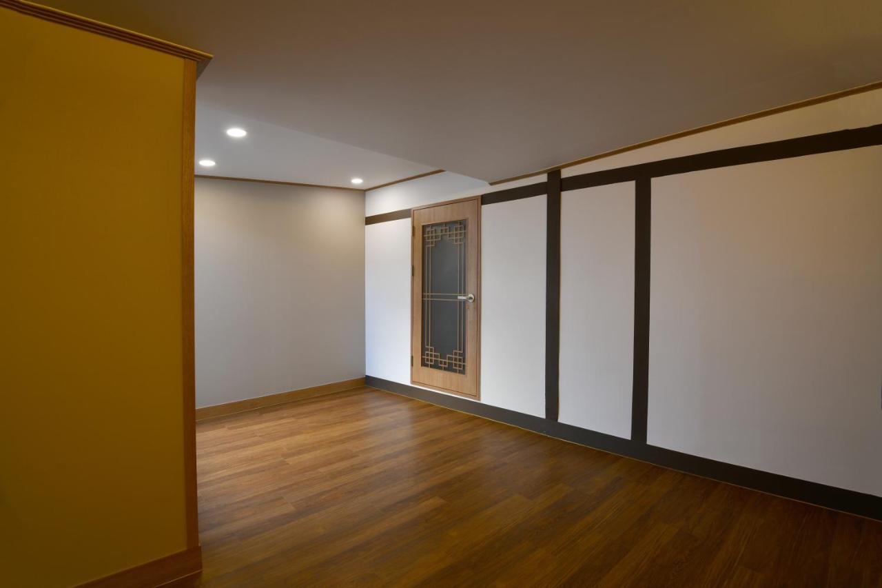 Guma Modern Hanokstay แทกู ภายนอก รูปภาพ